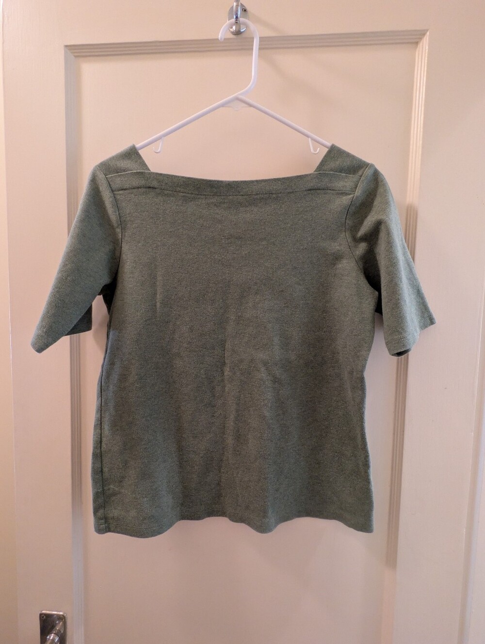 LL Bean Women’s Olive Green Square Neck Top Size Medium
